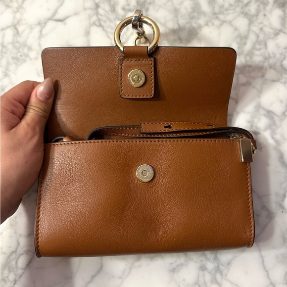 Chloé Mini Faye Wallet on Strap - Picture 2 of 7